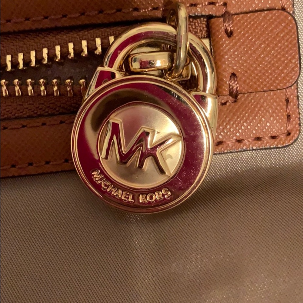 Purse - Picture 4 of 4